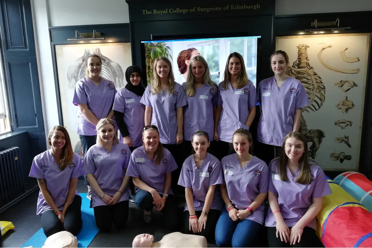 year 3 & 4 students from Dental Institute support Restart a heart day